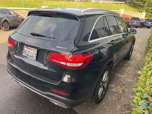 Used 2019 Mercedes-Benz GLC 300 BASE 4MATIC image 3