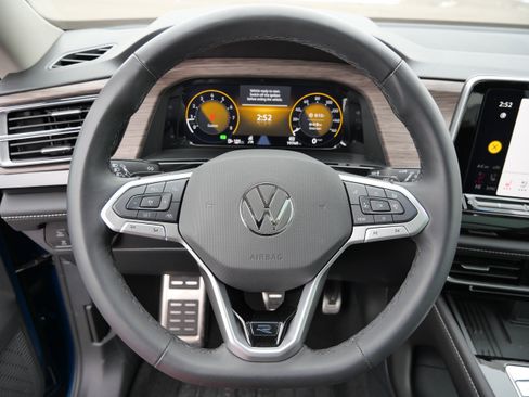 Certified 2025 Volkswagen Atlas SEL Premium R-Line image 26