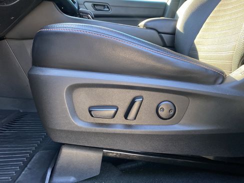 Used 2023 Nissan Pathfinder Rock Creek image 25