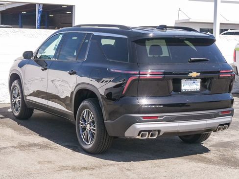 New 2026 Chevrolet Traverse LT w/ Driver Confidence Package FWD image 7