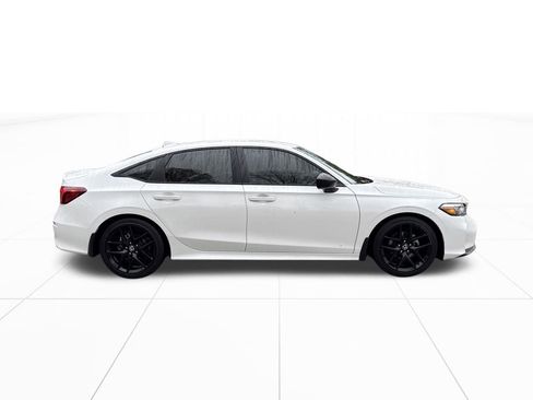 Certified 2025 Honda Civic Sport image 10