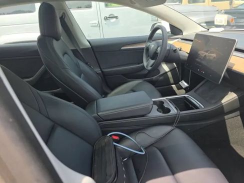 Used 2023 Tesla Model 3 Standard Range RWD image 5