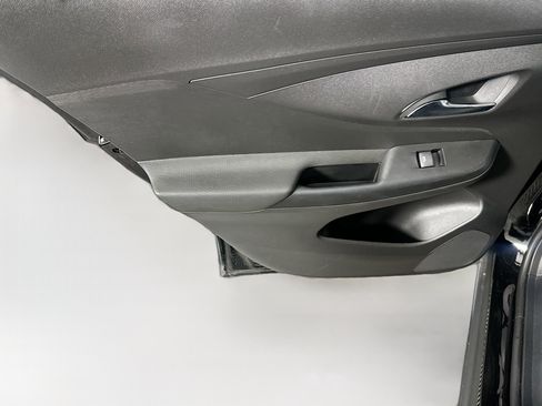 Used 2025 Buick Envista Preferred FWD image 25