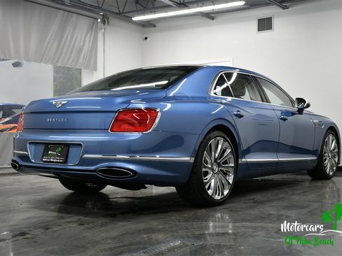 Used 2023 Bentley Flying Spur W12 image 11