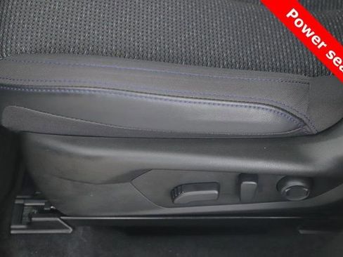 Used 2025 Subaru Forester Premium image 19