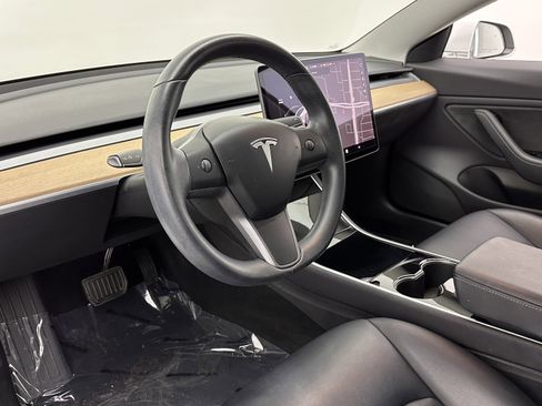 Used 2019 Tesla Model 3 Long Range image 10