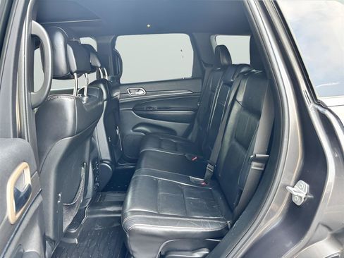 Used 2016 Jeep Grand Cherokee Limited AWD/4WD image 14