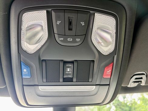 Used 2022 RAM 1500 Big Horn AWD/4WD image 31