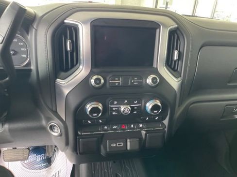 Used 2021 GMC Sierra 1500 SLE AWD/4WD image 19