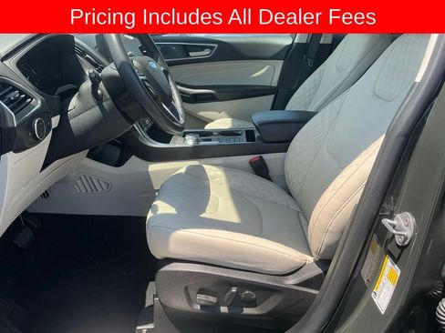 Used 2023 Ford Edge Titanium AWD/4WD image 8