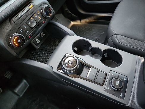 Used 2023 Ford Bronco Sport Badlands image 12