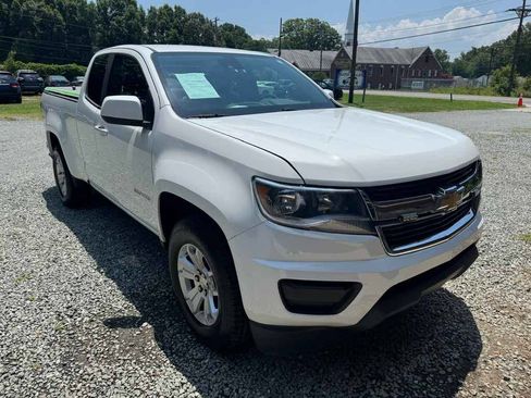Used 2020 Chevrolet Colorado LT w/ Safety Package RWD image 8