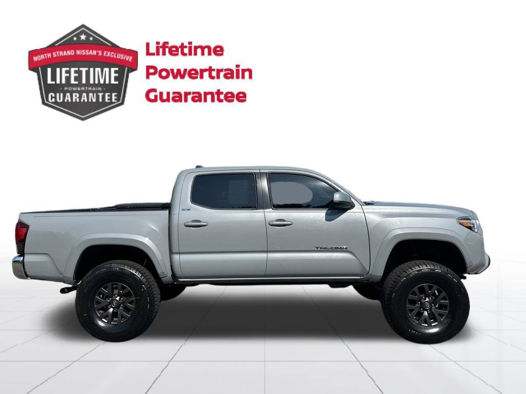 Used 2020 Toyota Tacoma SR5 AWD/4WD image 9