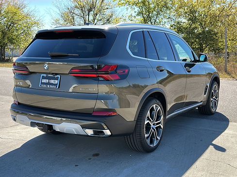 New 2026 BMW X5 sDrive40i w/ Climate Comfort Package image 8