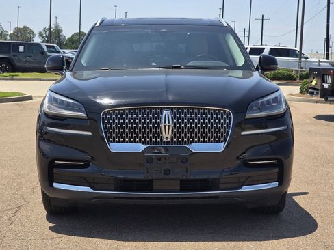 Used 2022 Lincoln Aviator Reserve w/ Elements Package Plus RWD image 2