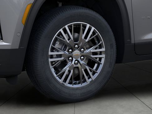 New 2026 Chevrolet Traverse LT w/ Enhanced Driving Package image 9