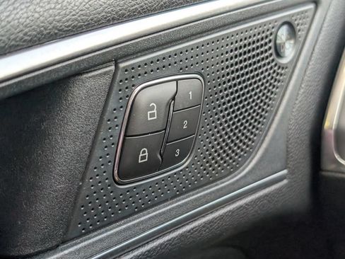 Used 2024 Ford Edge Titanium AWD/4WD image 11