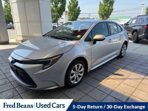 Used 2026 Toyota Corolla LE FWD image 20