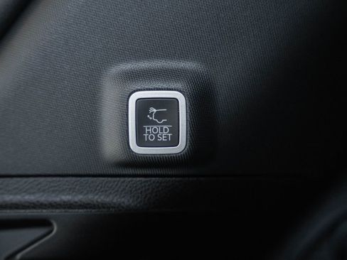 New 2025 Jeep Grand Cherokee Limited image 10