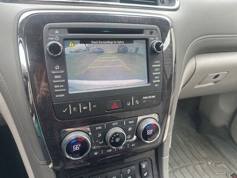Used 2017 Buick Enclave Premium FWD image 17