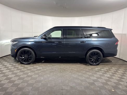 New 2025 Lincoln Navigator L Reserve w/ Jet Appearance Package image 2