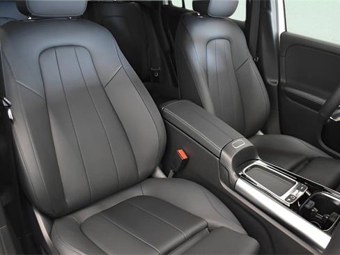 New 2025 Mercedes-Benz GLA 250 4MATIC image 10