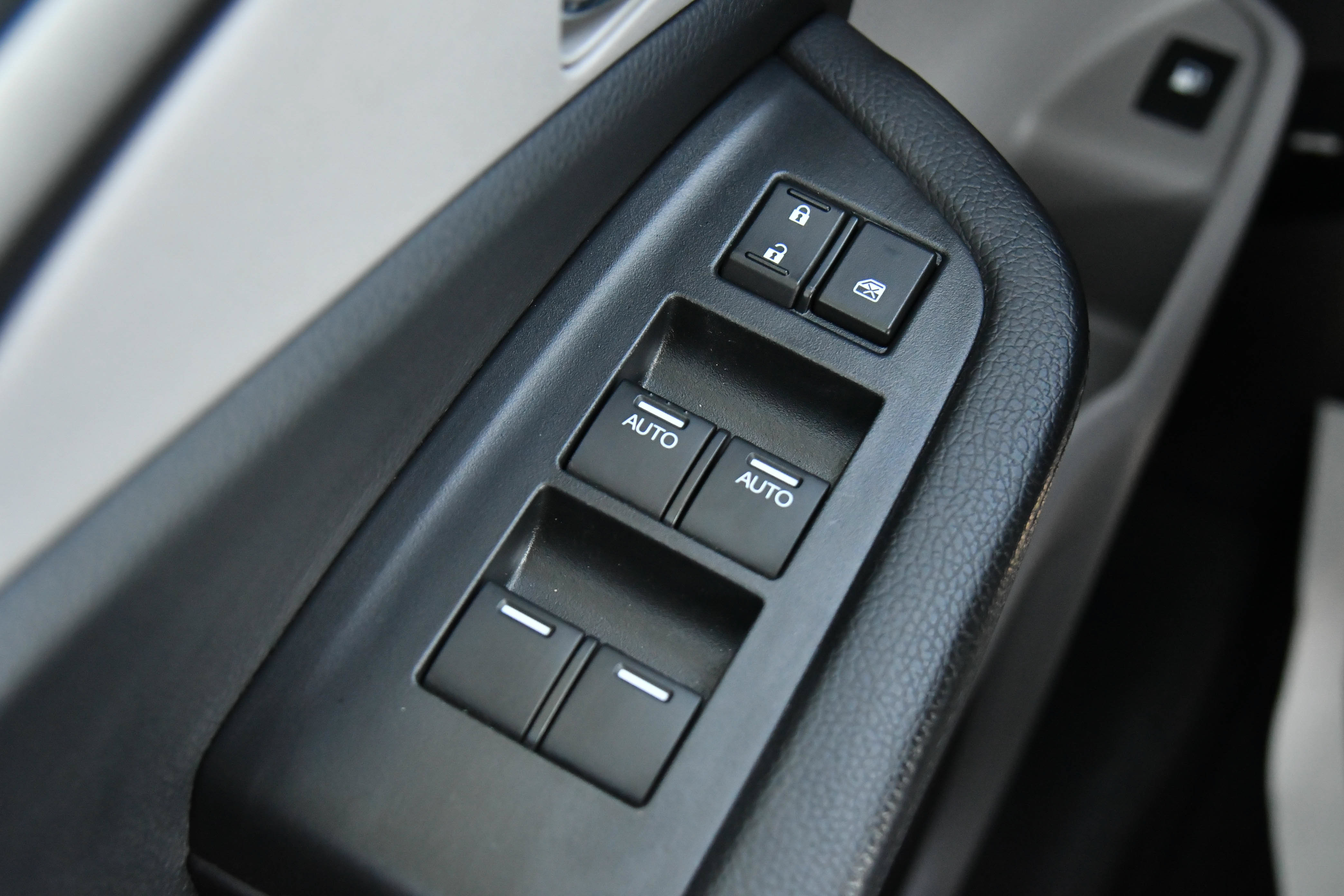 Used 2021 Honda Pilot EX image 38