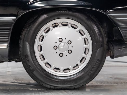 Used 1989 Mercedes-Benz 560 SL image 31