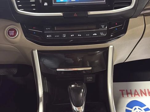 Used 2016 Honda Accord EX-L image 22