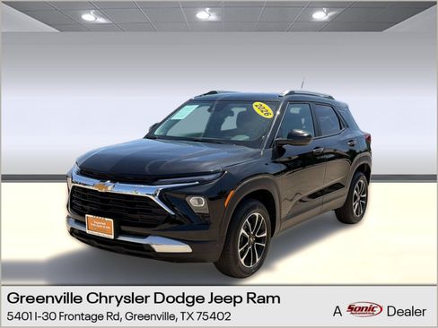 Used 2026 Chevrolet TrailBlazer LT AWD/4WD image 1