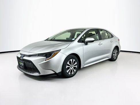 Used 2022 Toyota Corolla LE w/ Carpet Mat Package (TMS) FWD image 3