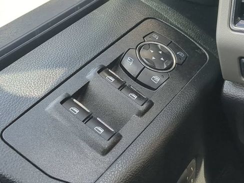 Used 2018 Ford F150 Lariat w/ Equipment Group 502A Luxury RWD image 30