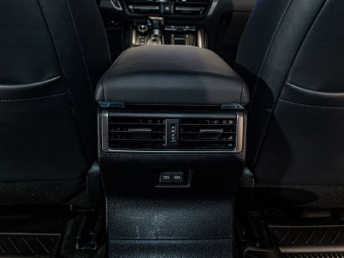 Used 2024 Lexus GX 550 AWD/4WD image 24