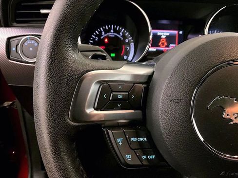 Used 2017 Ford Mustang Coupe RWD image 16