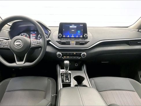 Certified 2025 Nissan Altima 2.5 S image 14