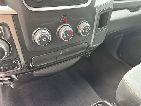 Used 2021 RAM 1500 Classic SLT AWD/4WD image 22