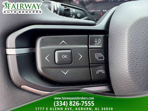 Used 2026 Jeep Cherokee Overland w/ Trailer Tow Group AWD/4WD image 19