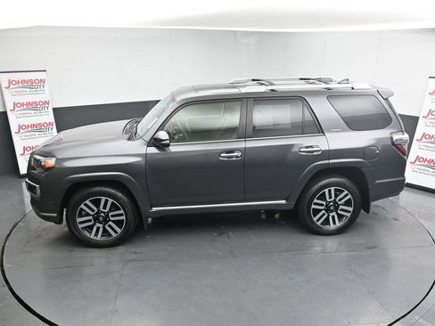 Used 2022 Toyota 4Runner Limited image 31