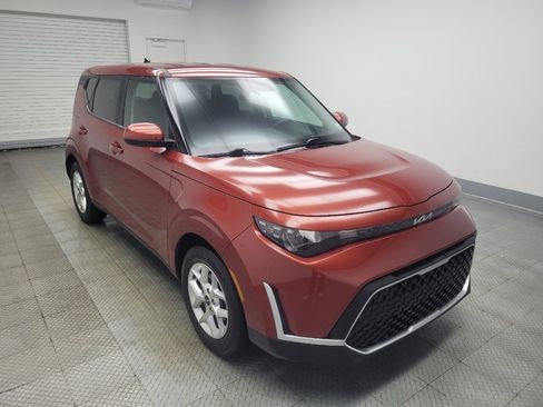 Used 2023 Kia Soul LX w/ Option Group 015 FWD image 13