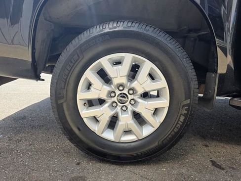 Used 2022 Nissan Frontier SV AWD/4WD image 8