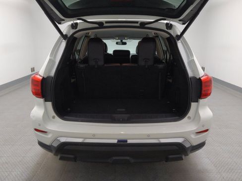 Used 2020 Nissan Pathfinder SL FWD image 29