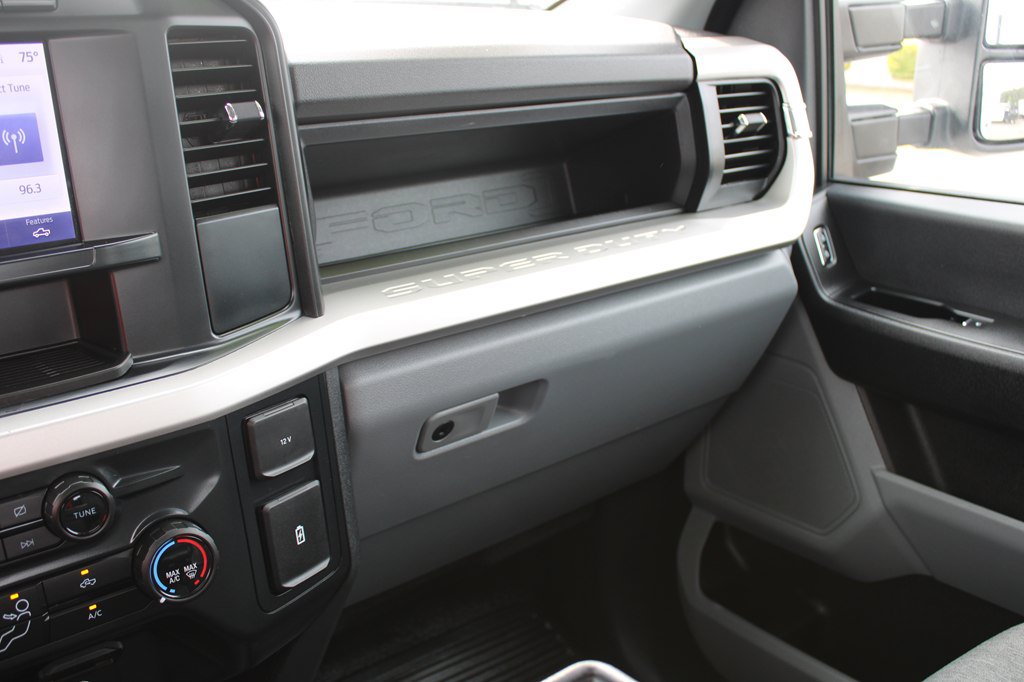 Used 2024 Ford F250 XL w/ XL Chrome Package AWD/4WD image 30