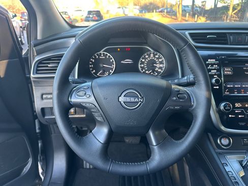 Used 2023 Nissan Murano SV image 23