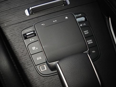 Used 2026 Mercedes-Benz GLS 450 4MATIC image 27