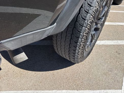 Used 2023 GMC Canyon Elevation w/ Elevation Premium Package image 6