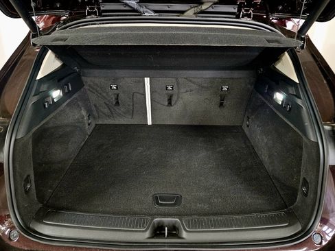 Used 2023 Buick Envision Avenir image 17