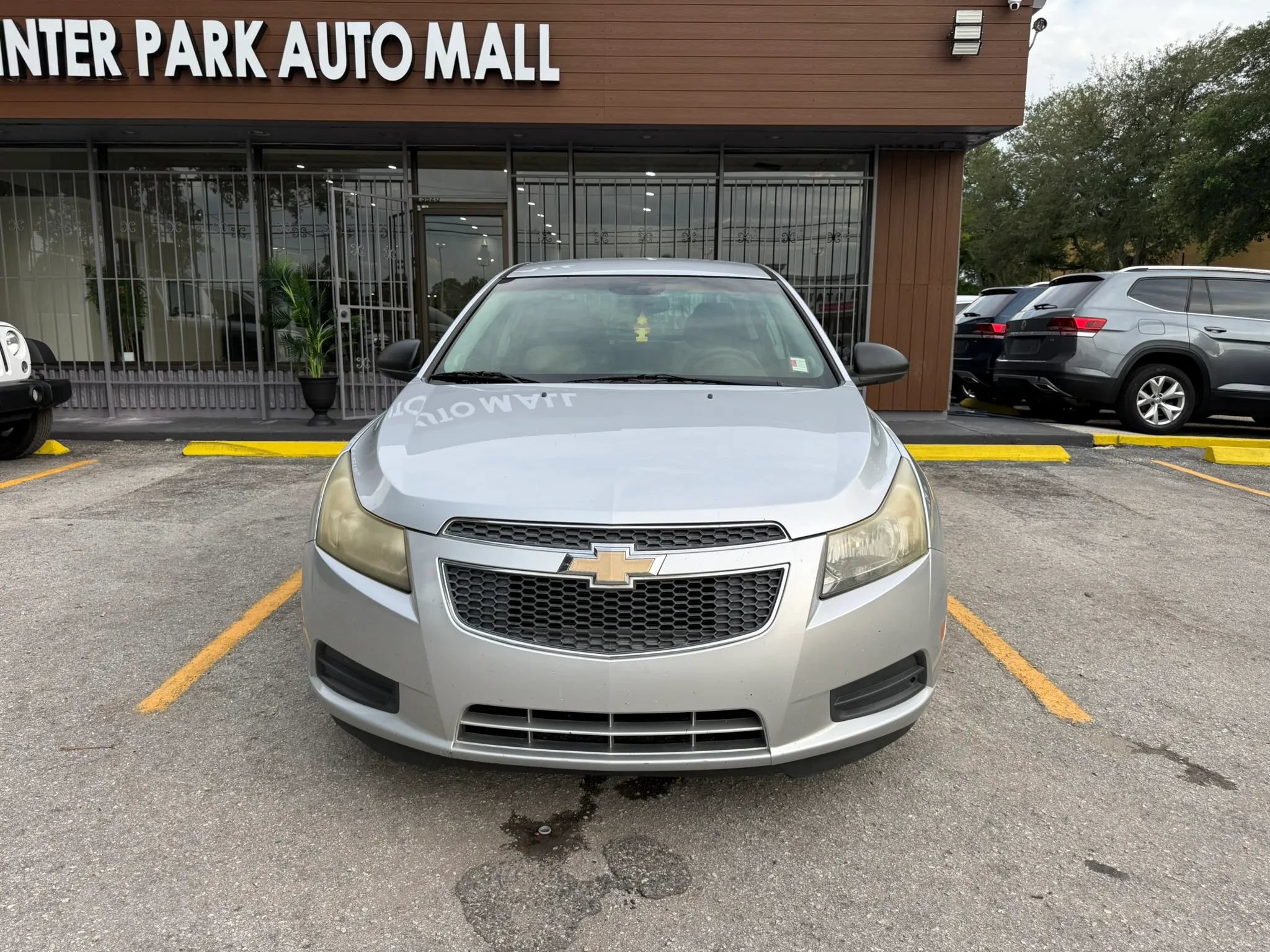 Used 2012 Chevrolet Cruze LS w/ Connectivity Package FWD image 2