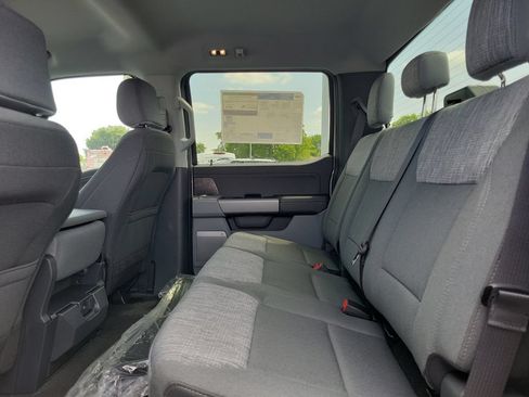 New 2026 Ford F250 XLT w/ XLT Premium Package AWD/4WD image 14
