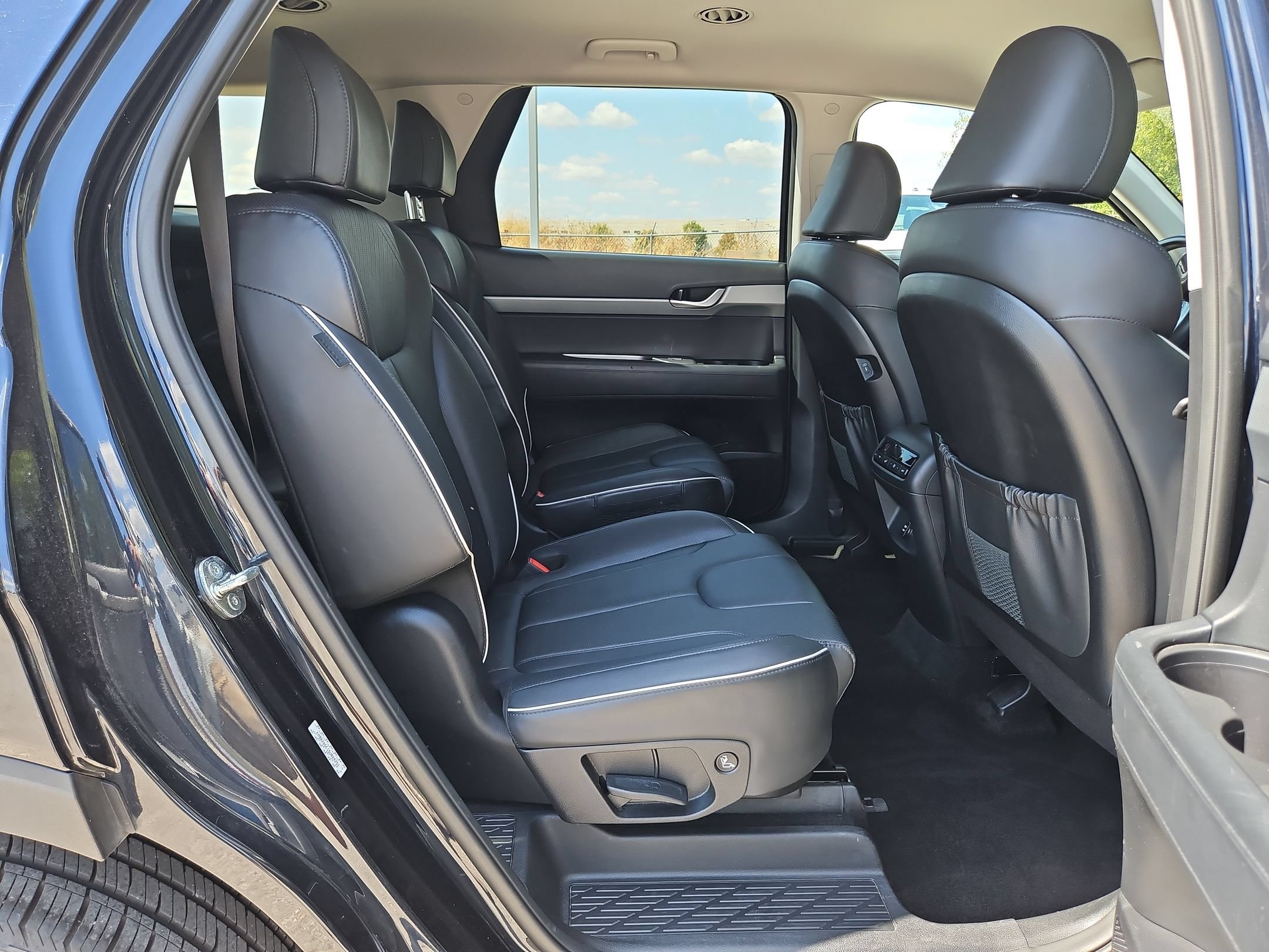 Used 2025 Hyundai Palisade SEL FWD image 25