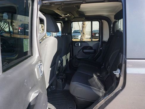 Used 2021 Jeep Gladiator Sport w/ Quick Order Package 24Q 80Th image 13